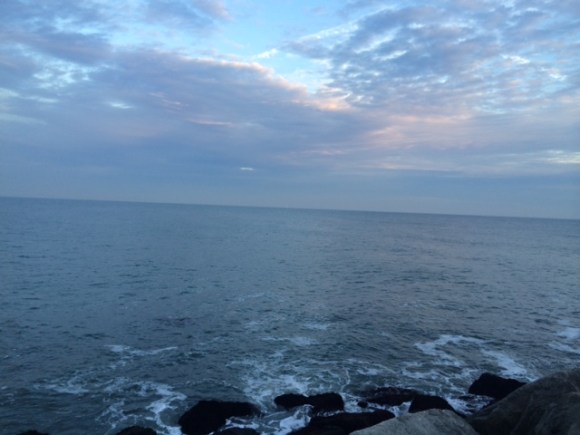This is from a beach in Montauk. Maybe it's "the beach in Montauk," or maybe there's an actual name, but I am too lowly to know these things. Anyway, it was beautiful and freezing and I had to climb a lot of slippery rocks to get to that point, and it was worth it.