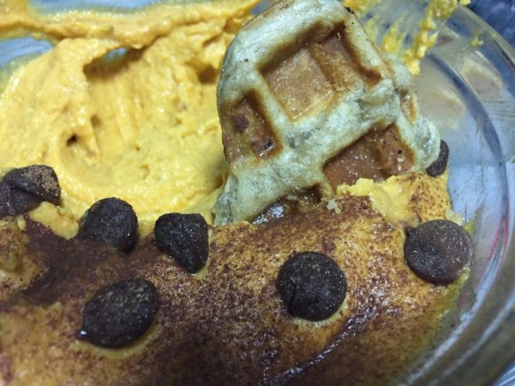 I know, I know... these are regular chocolate chips, but *someone* ate all the minis in the pantry so I had to make do.